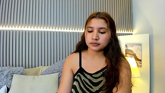 Victoria_Rosee webcam