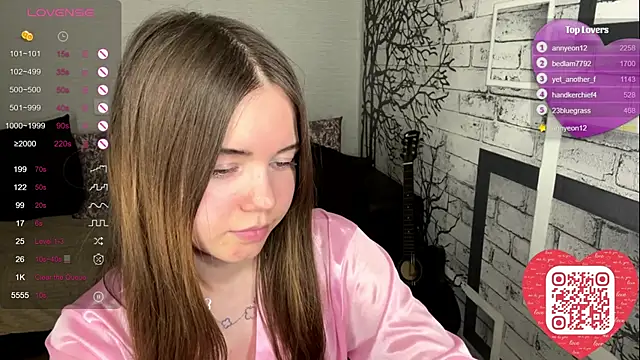 ElmiraDabato webcam