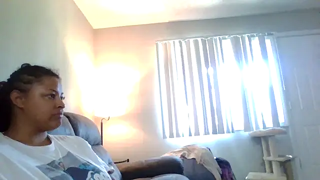 madzbailey webcam