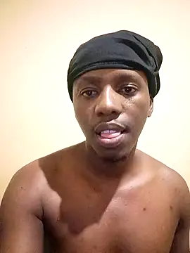 MaskedWithCum webcam