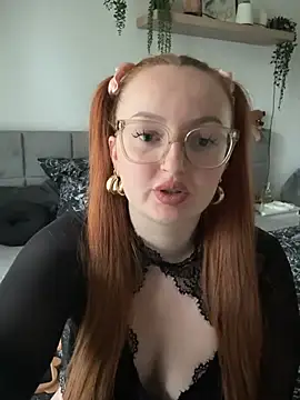 BellaBambiii webcam