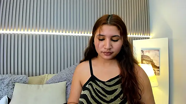 Victoria_Rosee webcam