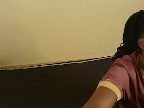 roziebeauty webcam