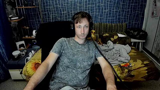 CuteBoy228 webcam