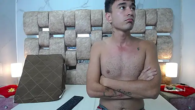 KathyAiden webcam