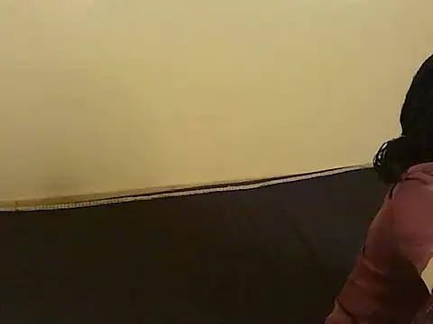 roziebeauty webcam