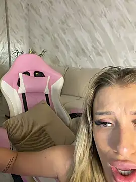 SinwithAmy webcam