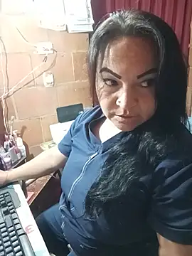 isis_milove webcam