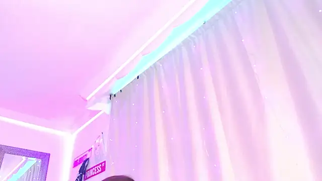 Anna_belly webcam