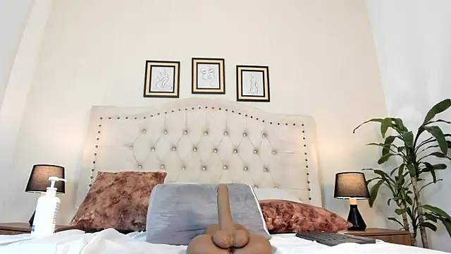 natasha_moreno webcam