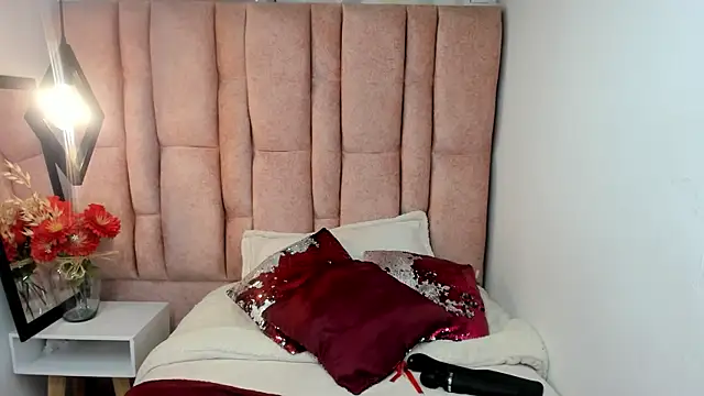 Issa_Milf__ webcam