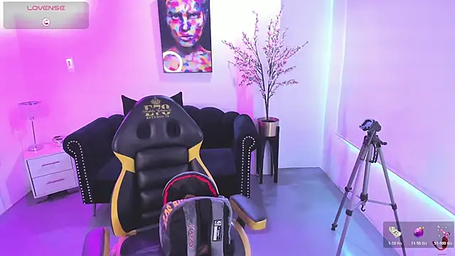 Victoria__doll webcam