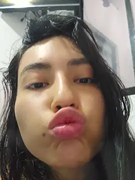 VioletRousee webcam