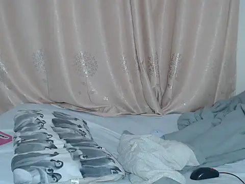 VexxieXO webcam