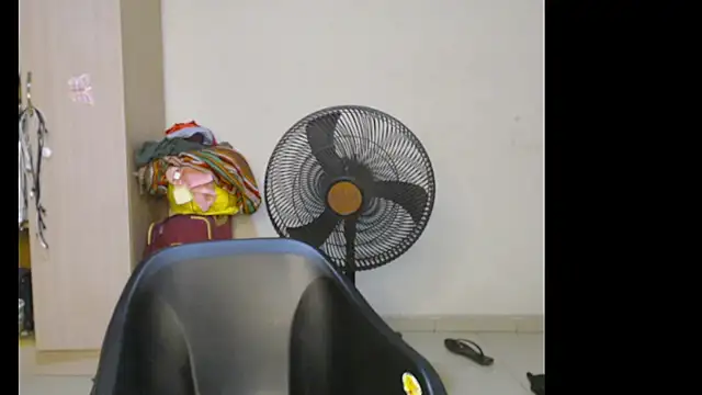 Ebonydripqueen webcam