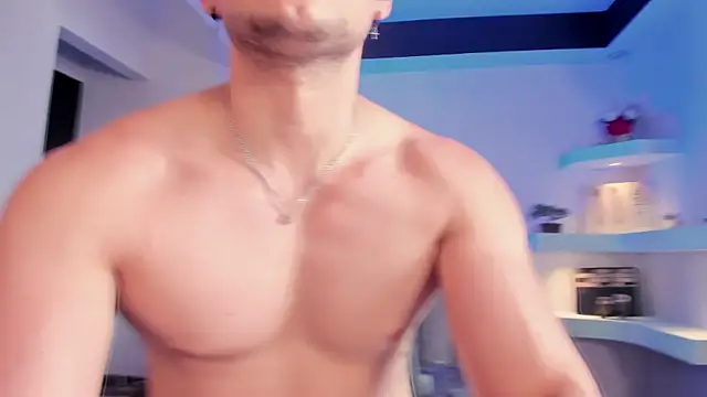 Izui_Pierce webcam