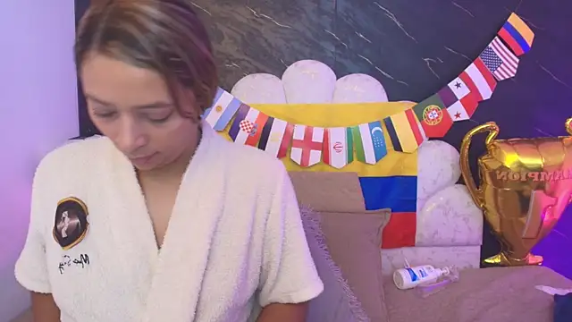 _MiaBrown_ webcam