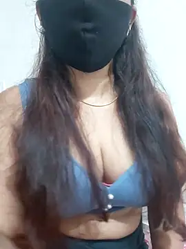 Aarti909090 webcam