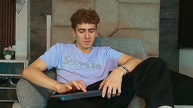 Tyler_Mcrey webcam