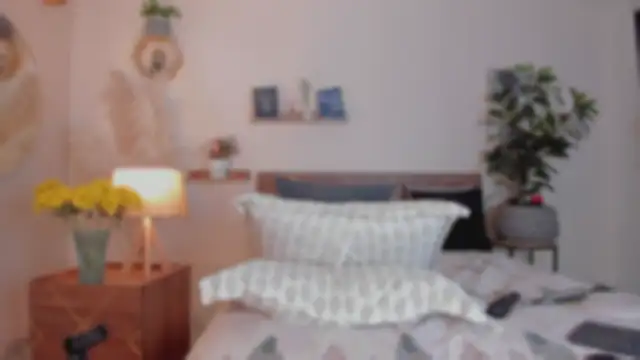 YariRose webcam