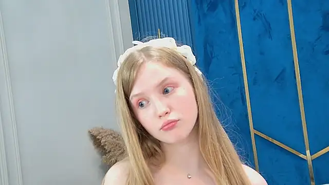 LilianHowards webcam