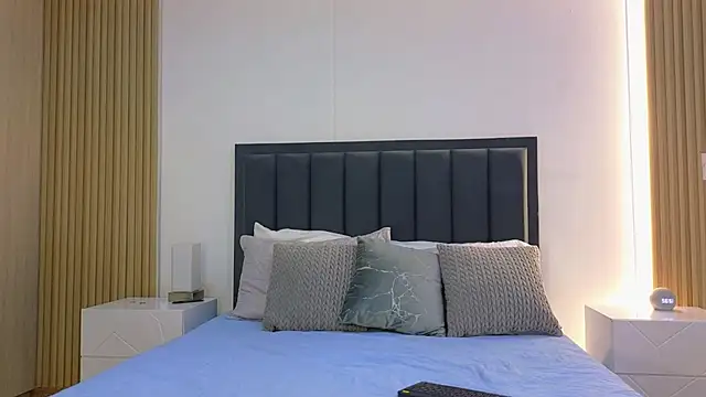 bella__adams webcam