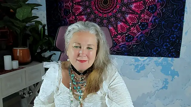 LilaMaharani webcam