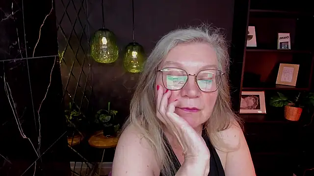 NataliMellow webcam