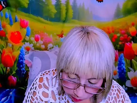 indianroxy webcam