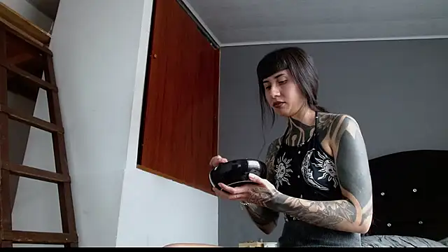 Emilia_1995 webcam