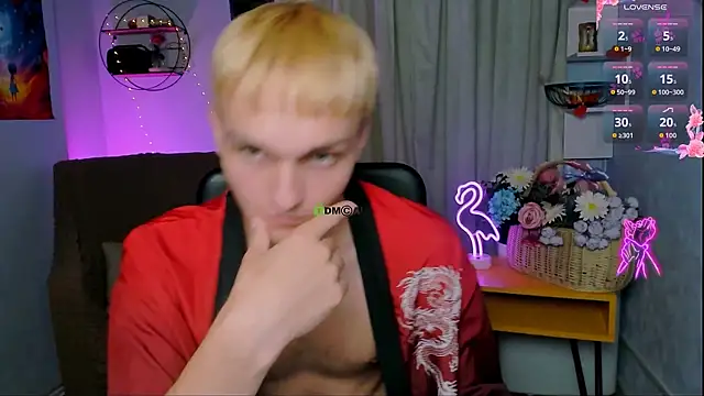 john_lik Live Web Cam Show