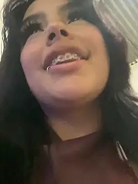 lilimilk_21 (F teen) - massage your tits