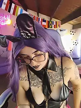 LilithDark666 live cam on StripChat