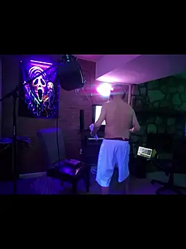 chronic_vibez live cam on StripChat