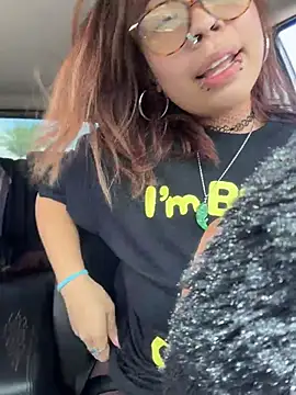 moan4mona webcam