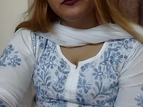sexyy_sana - Sexyy_Sana's free webcam - UK Sex Cams