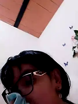 MacG21_ webcam