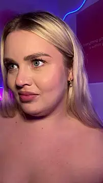 April_Vancee webcam