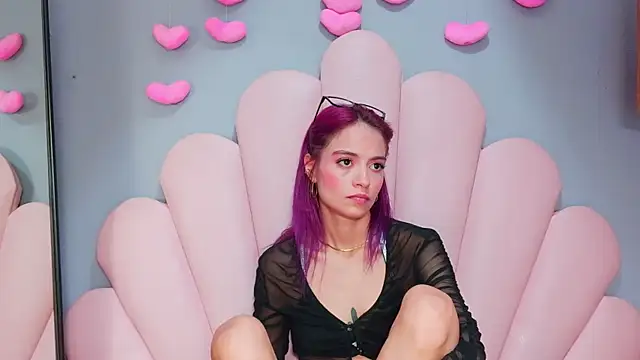 luci_miller webcam