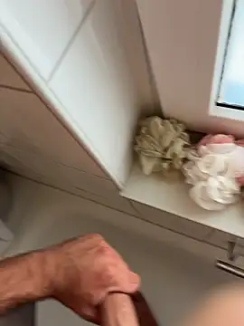 BIGDICK111000 webcam