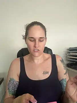 lolabunny9 webcam