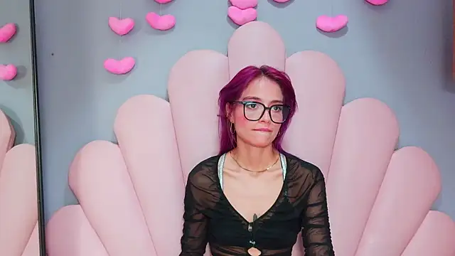 luci_miller webcam