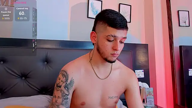 Boy_Mathew webcam