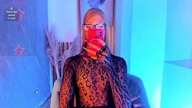 SelenaRogers webcam