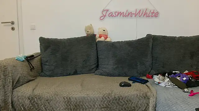 Jasmin-White webcam