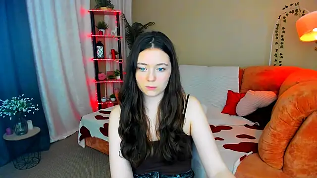 AlluringLookk webcam