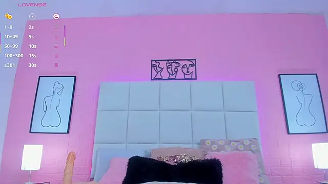 charlotte_kisss webcam