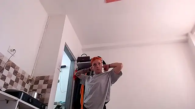 saara_johnson496 webcam