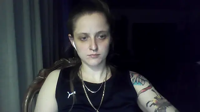 LeaWetGirl webcam