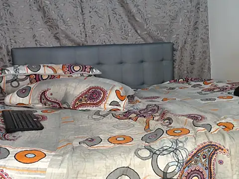Soe_Lara webcam